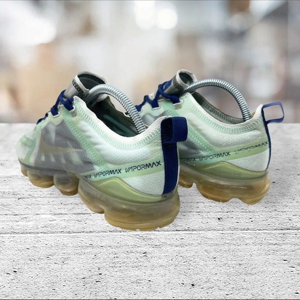 Women's Nike Air VaporMax 2019 Teal Tint Navy Accents AR6632-300 Size‎ 9